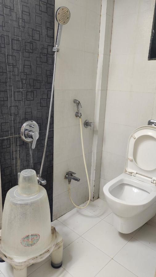 Hotel Gold Coast Mumbai Bagian luar foto