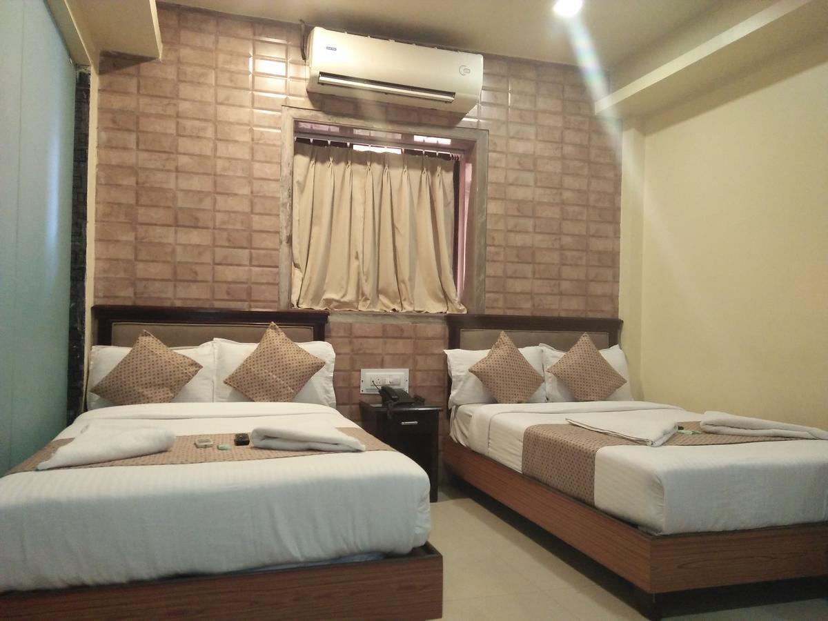 Hotel Gold Coast Mumbai Bagian luar foto