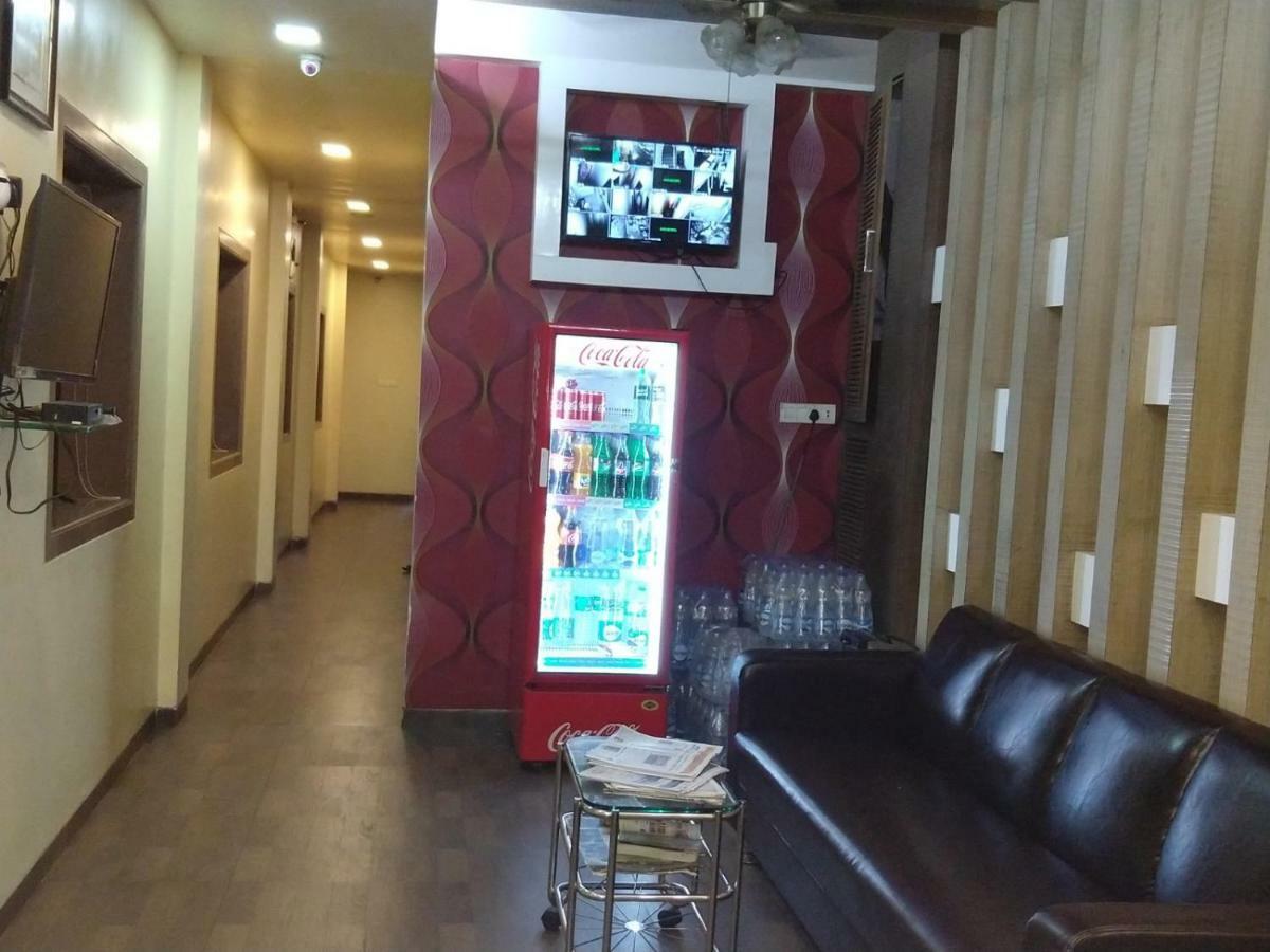 Hotel Gold Coast Mumbai Bagian luar foto